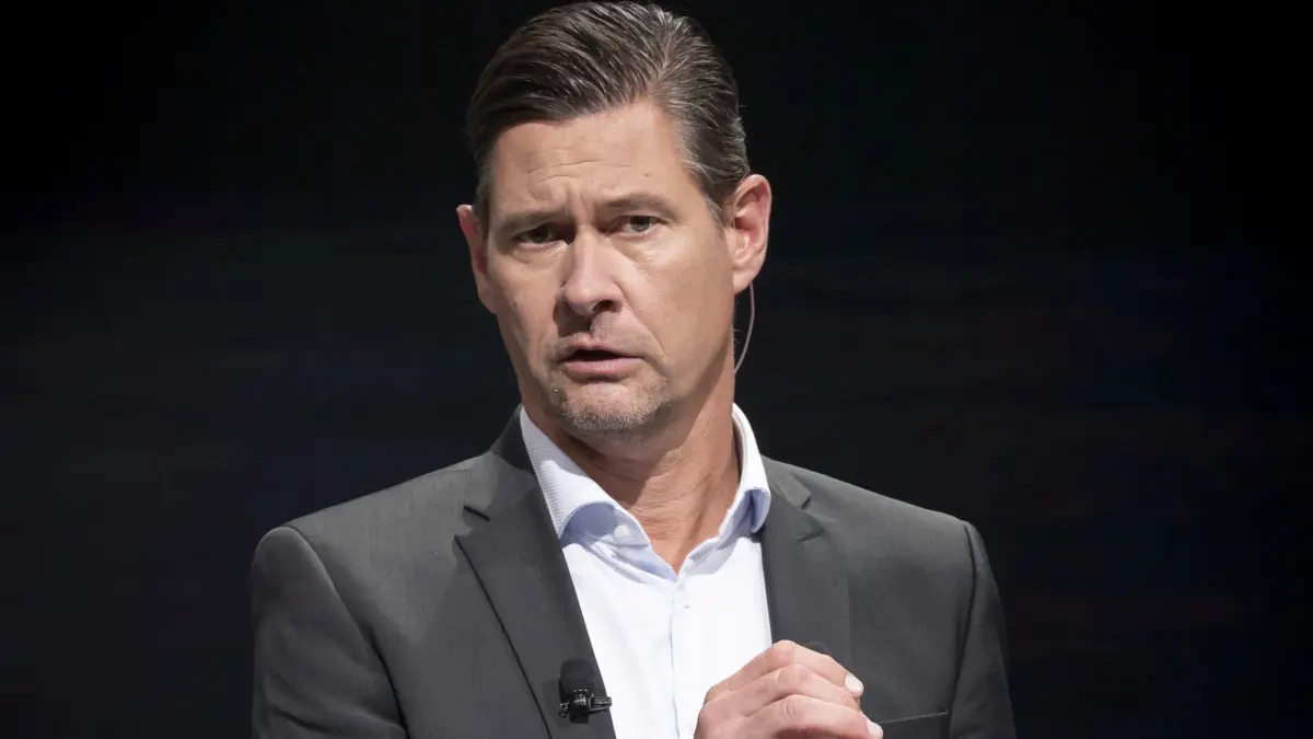 Harald Wilhelm, Mitglied des Vorstands der Daimler AG, verantwortlich für Finanzen & Controlling/Daimler Mobility, und der Mercedes-Benz AG, verantwortlich für Finanzen & Controlling.
Harald Wilhelm, Member of the Board of Management of Daimler AG, responsible for Finance & Controlling/Daimler Mobility, and of Mercedes-Benz AG, responsible for Finance & Controlling.
