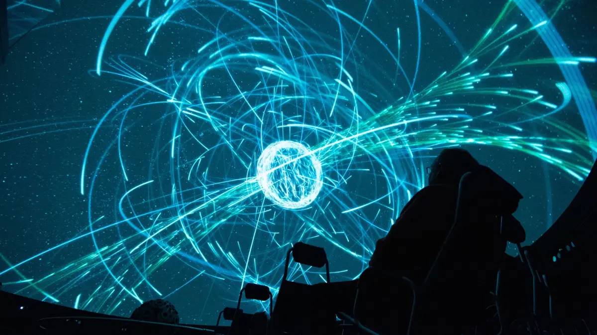 AnlŠsslich des Kepler JubilŠums zeigt das Planetarium Stuttgart eine Sonderschau zu dem Mathematiker und Physiker.
Im Bild der Leiter Dr. Uwe Lemmer.