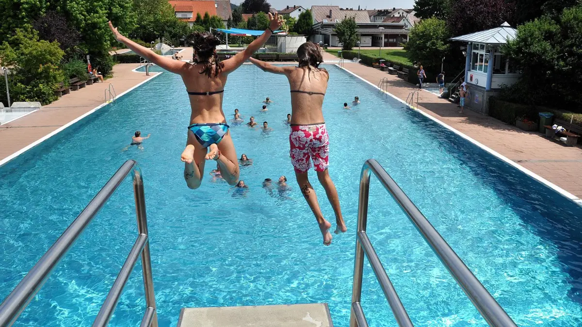 Im Sommer ist das Renninger Freibad ein Anziehungspunkt für die ganze Region.