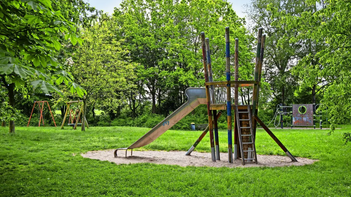 Spielplatz Bernsteinstrasse Heumaden.