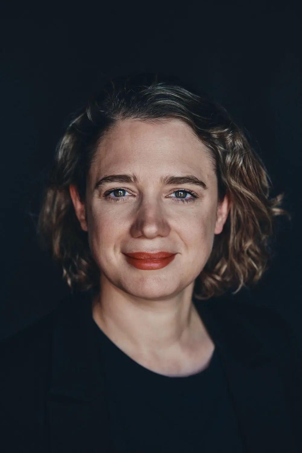 Anne Theiss⇥