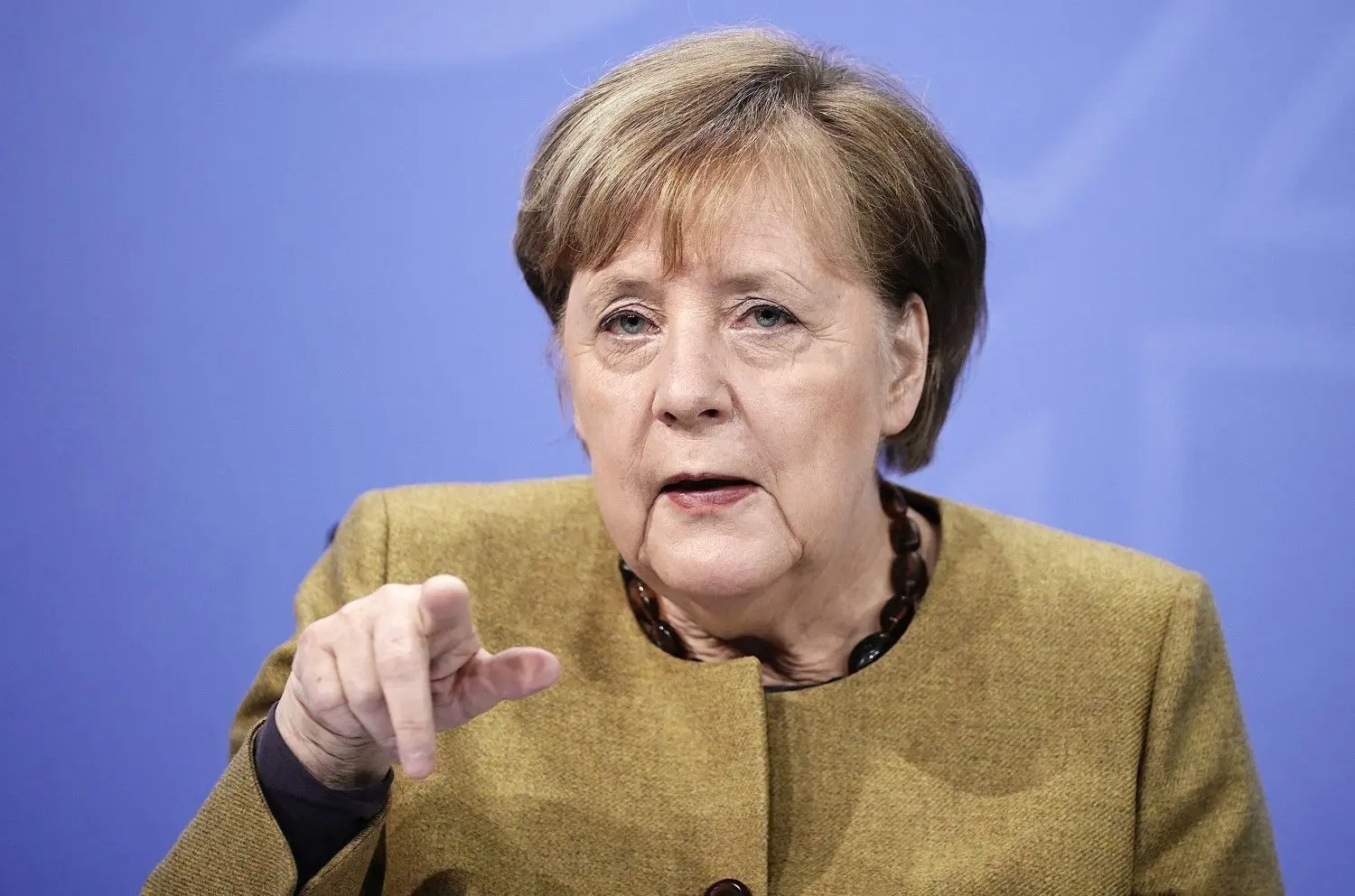 Beim Corona-Gipfel heute (Dienstag, 19.1.21) soll bis 14. Februar und weitere Neue Regeln beschlossen werden. Doch welche Maßnahmen zu Maskenpflicht, Homeoffice, Schule und Co. wollen Kanzlerin Angela Merkel (CDU) und die Länderchefs beim Treffen von Bund und Ländern umsetzen?