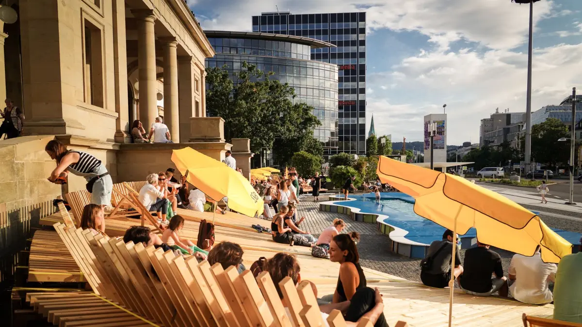 Auftakt des Sommer-Festivals Stuttgart am Meer im Stadtpalais