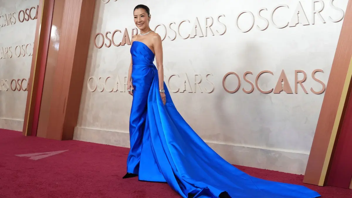 97. Academy Awards: 02.03.2025, USA, Los Angeles: Michelle Yeoh kommt zur 97. Oscar-Verleihung im Dolby Theatre in Los Angeles. Foto: Jordan Strauss/Invision/AP/dpa +++ dpa-Bildfunk +++