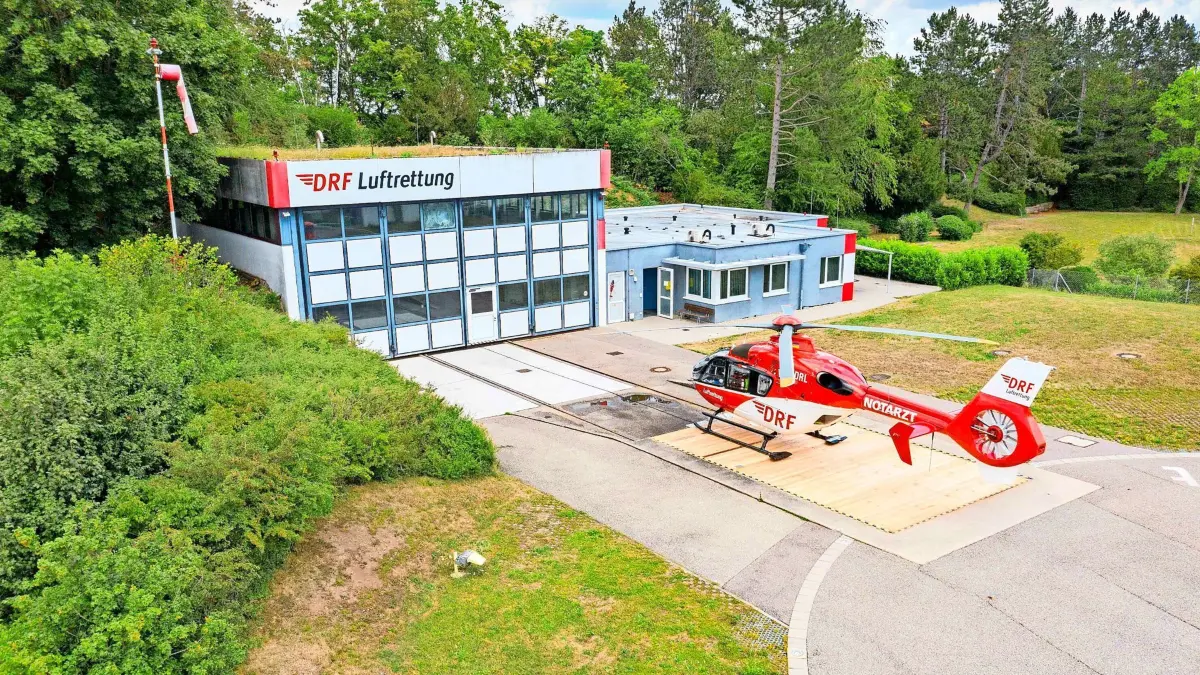 Rettungshubschrauber Christoph 41 am Krankenhaus Leonberg