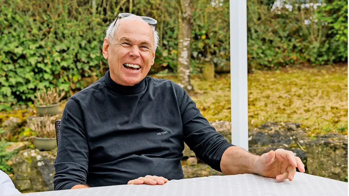 Herbert Protze, einige Jahre SPD-Gemeinderat in Böblingen und lokaler AWO-Vorsitzender, hat mit seiner Frau zwölf Jahre lang zeitweise in Florida gelebt - im Wechsel mit Böblingen. Jetzt hat das Paar das Haus in den USA verkauft, auch wegen der politischen Stimmung. "Die Leute sind alle total nett", hat Protze am Rande des Fischsuppenessens erzählt, "aber sobald es um Politik geht, wird es schwierig." Umso mehr, als die Böblinger sprachlich an Grenzen gestoßen seien.