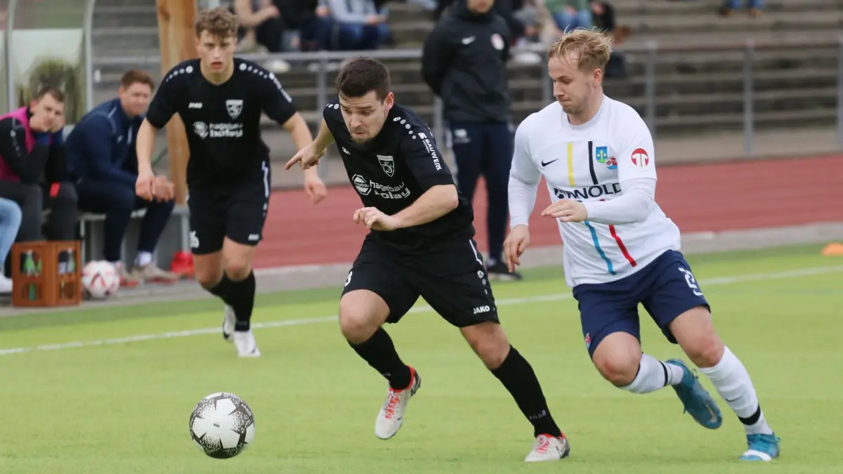 Fußball Landesliga 1 SKV Rutesheim - SG Sindringen-Ernsbach
Joshua Schneider