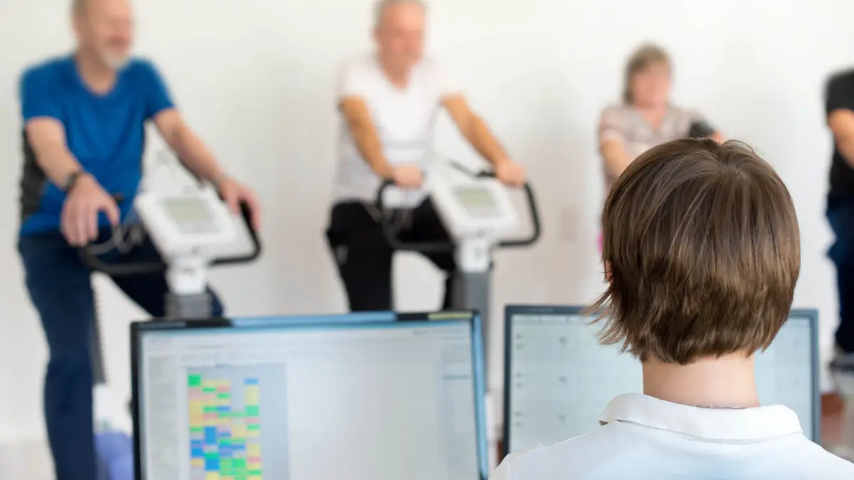 Die sportlichen Reha-Maßnahmen sind individuell auf die Patienten abgestimmt.