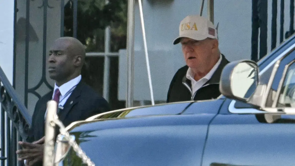US President Donald Trump exits the White House and walks to his motorcade, en route to the Trump National Golf Club on September 1, 2025, in Washington, DC. (Photo by ANDREW CABALLERO-REYNOLDS / AFP)