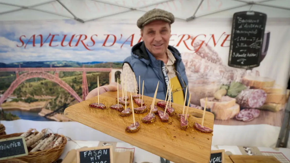 Ludwigsburg - französische Markt auf dem Rathaushof