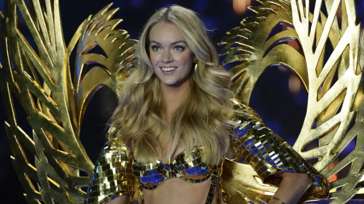 Das amerikanische Model Lindsay Ellingson hat 2014 an einer Victoria's Secret Show teilgenommen.