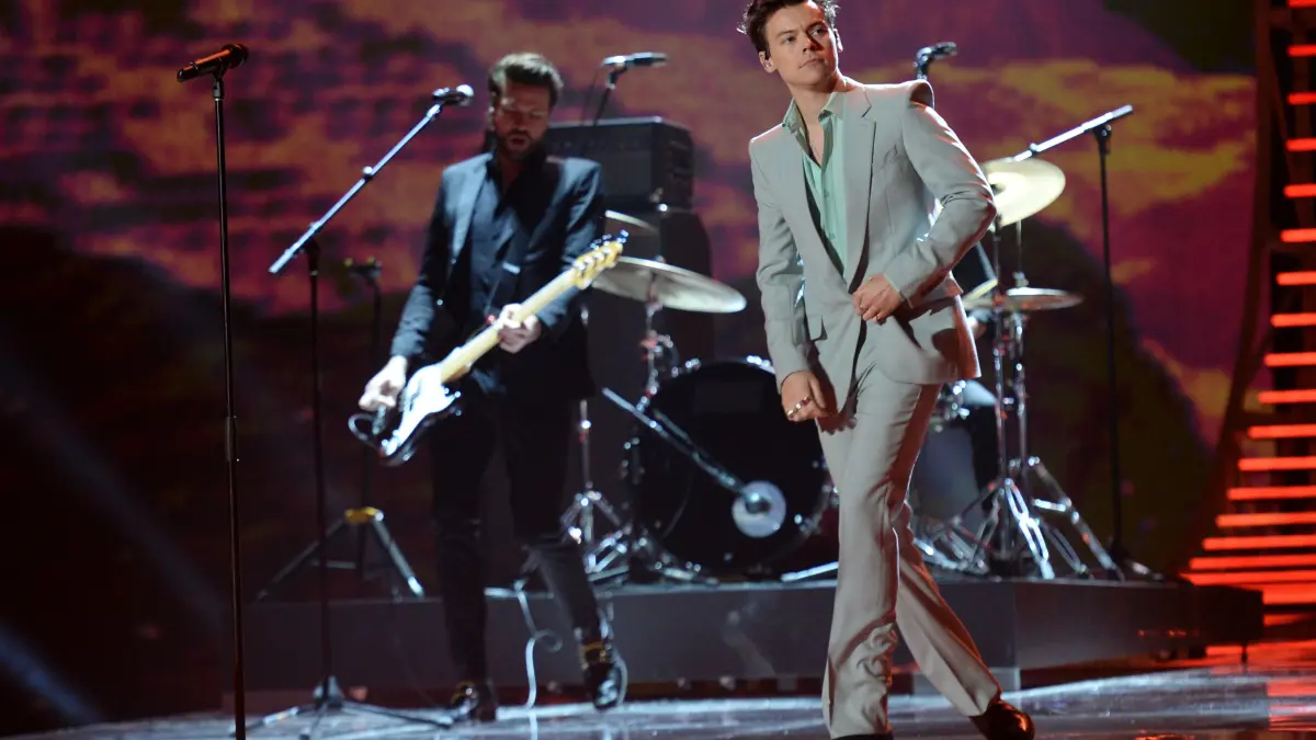 Der Sänger Harry Styles trat 2017 als einer der Performer bei der Victoria's Secret Show auf.
