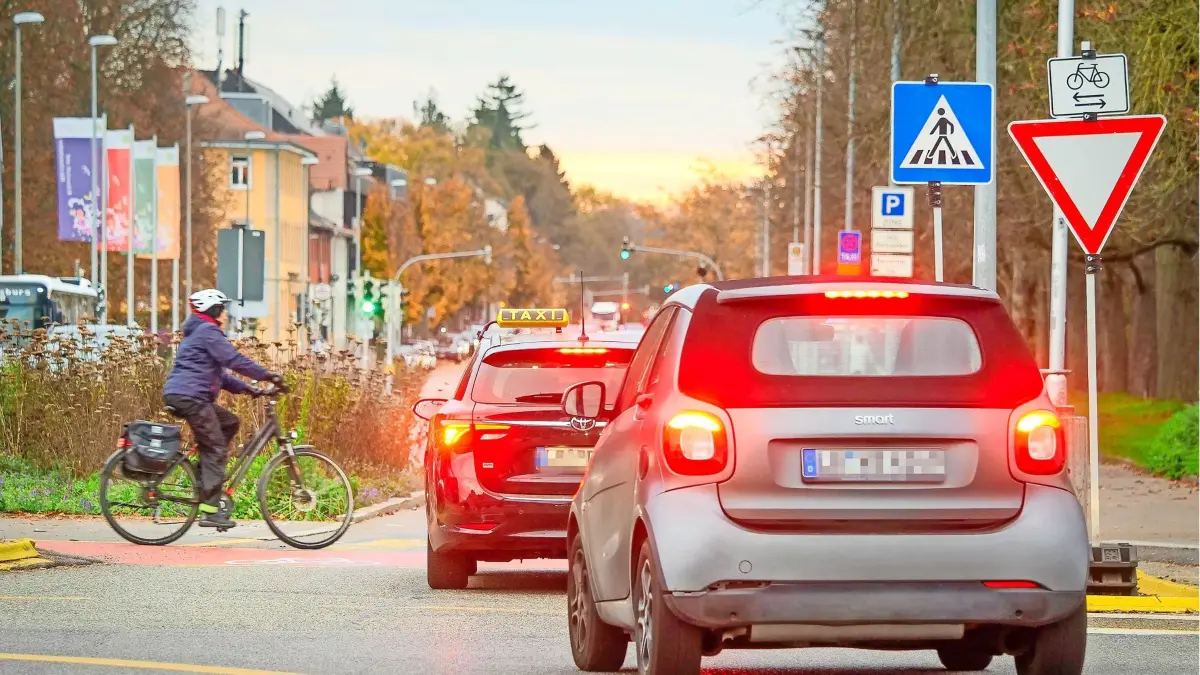 Ludwigsburg - provisorische Kreisverkehr an der Sternkreuzung Ecke Stuttgarter/Schorndorfer Straße , und Baustelle Unterführung