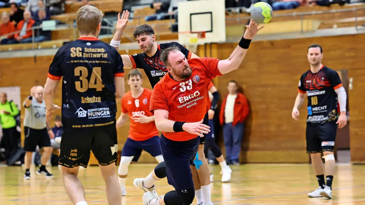 BAU // 21.02.2026, Deutschland, Bietigheim Handball SG BBM Bietigheim II vs. SG Schozach-Bottwartal, Nils Boschen (BBM, am Ball)