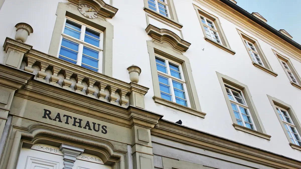 Im Ludwigsburger Rathaus soll gespart werden – das gestaltet sich schwierig.