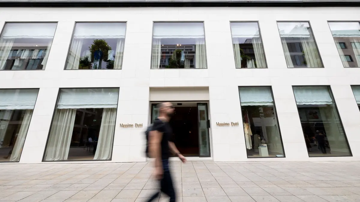 Massimo Dutti: Neue Massimo Dutti Filiale auf der Königsstrasse 50.