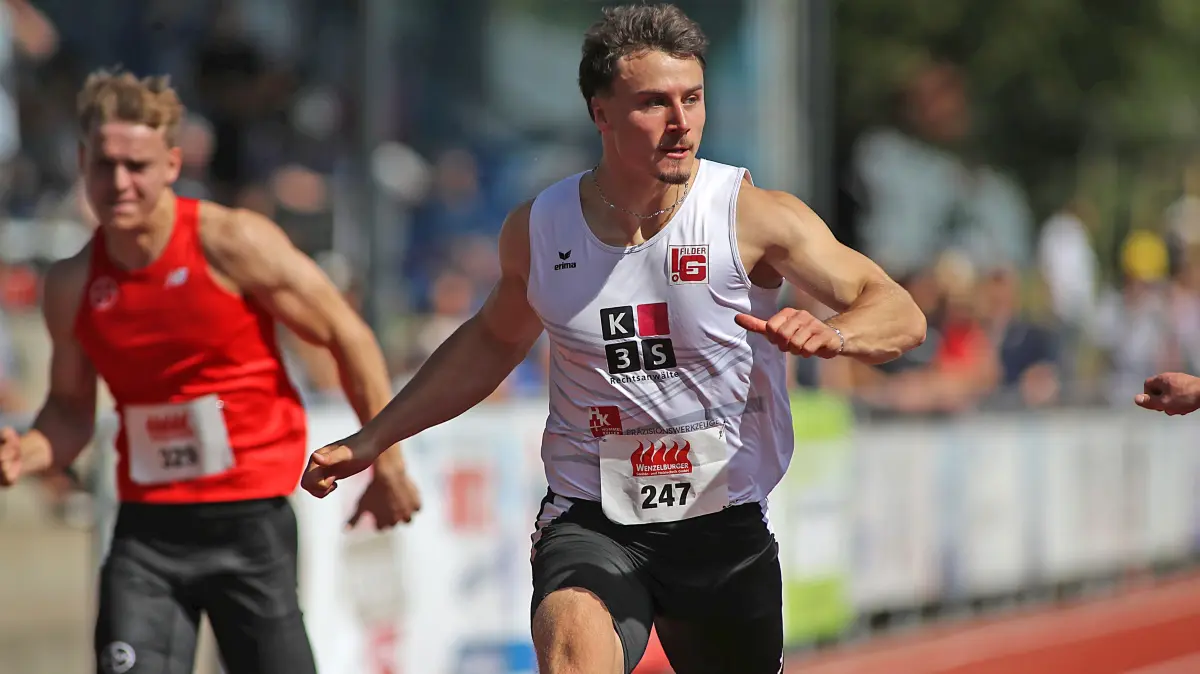 Nr. 247: Moritz Eisold, LG Filder
Internationales Junioren-Mehrkampfmeeting in Bernhausen (Fleinsbachstadion, 13.06.2026)
Fotograf: Ralf Görlitz
Veröffentlichung nur gegen Honorar und Urhebervermerk. Mit der Honorarzahlung wird ein einfaches Nutzungsrecht erworben. Verwendung außerhalb journalistischer Zwecke nur mit ausdrücklicher Zustimmung des Urhebers.