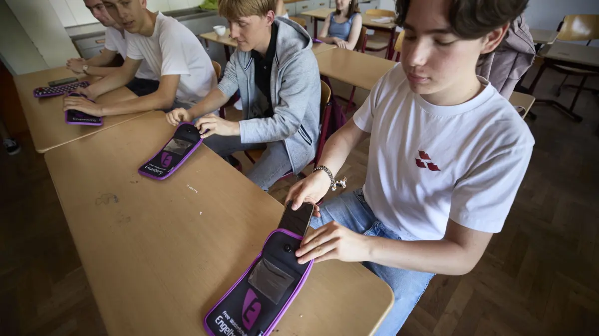KEINEN AUSSCHNITT MACHEN Smartlogger-Taschen an der Waldorfschule Engelberg: KEINEN AUSSCHNITT MACHEN
Winterbach, DEU, 19.06.2026
Smartlogger-Taschen an der Waldorfschule Engelberg
No model release. Kein Einverständnis für Werbung, keine Weitergabe an Dritte.
Abgebildete Personen haben der Veröffentlichung in der STZN zugestimmt.