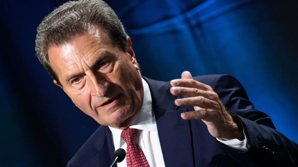 Der frühere Ministerpräsident Günther Oettinger wirkte in Stuttgart lange nach seine Amtszeit wieder mit markigen Sprüchen. Foto: Bernd von Jutrczenka/dpa