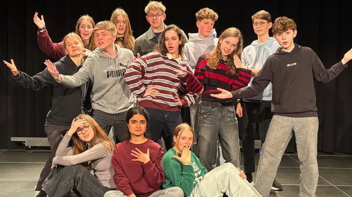 Theater-Ag Saliergymnasium: Der Bürger als Edelmann"