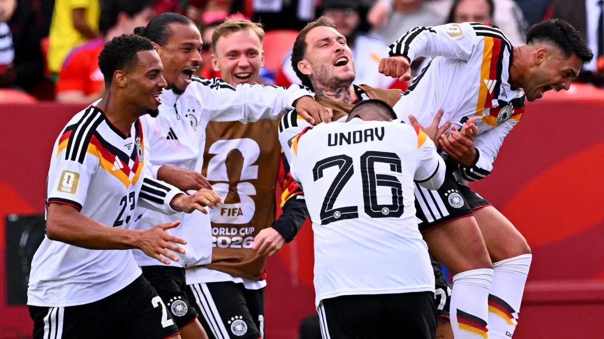 WM 2026 - Deutschland - Elfenbeinküste: 20.06.2026, Kanada, Toronto: Fußball, Männer, WM 2026, Deutschland - Elfenbeinküste, Vorrunde, Gruppe E, Spieltag 2, Toronto-Stadion, Deniz Undav (Deutschland) bejubelt sein Tor zum 2:1. ACHTUNG: Gemäß den Auflagen der FIFA dürfen die Bilder ausschließlich zur redaktionellen Verwendung genutzt werden. Eine kommerzielle Nutzung ist ausgeschlossen. Zudem dürfen keine videoähnlichen Sequenzen erstellt werden, und es dürfen keine Veränderungen weder im Vordergrund noch im Hintergrund am Bild vorgenommen werden. Foto: Tom Weller/dpa +++ dpa-Bildfunk +++