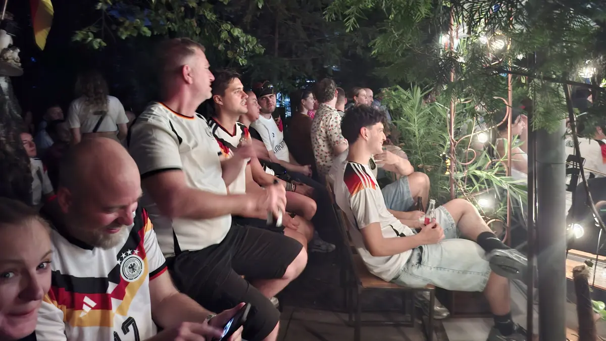 Public Viewing im Kebaphaus am Feuersee