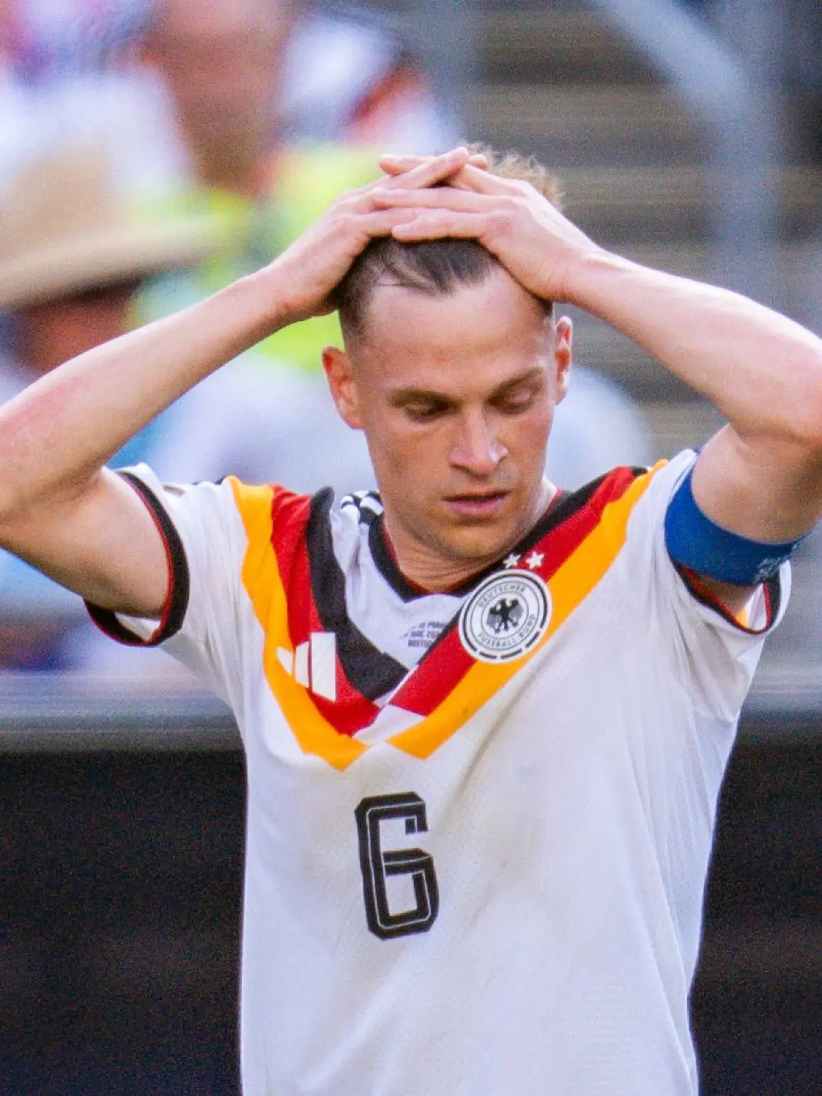Die ganze Welt weiß, dass niemand schlechter verlieren kann als Joshua Kimmich. Und trotzdem muss der deutsche Anführer sein drittes WM-Scheitern verdauen.
