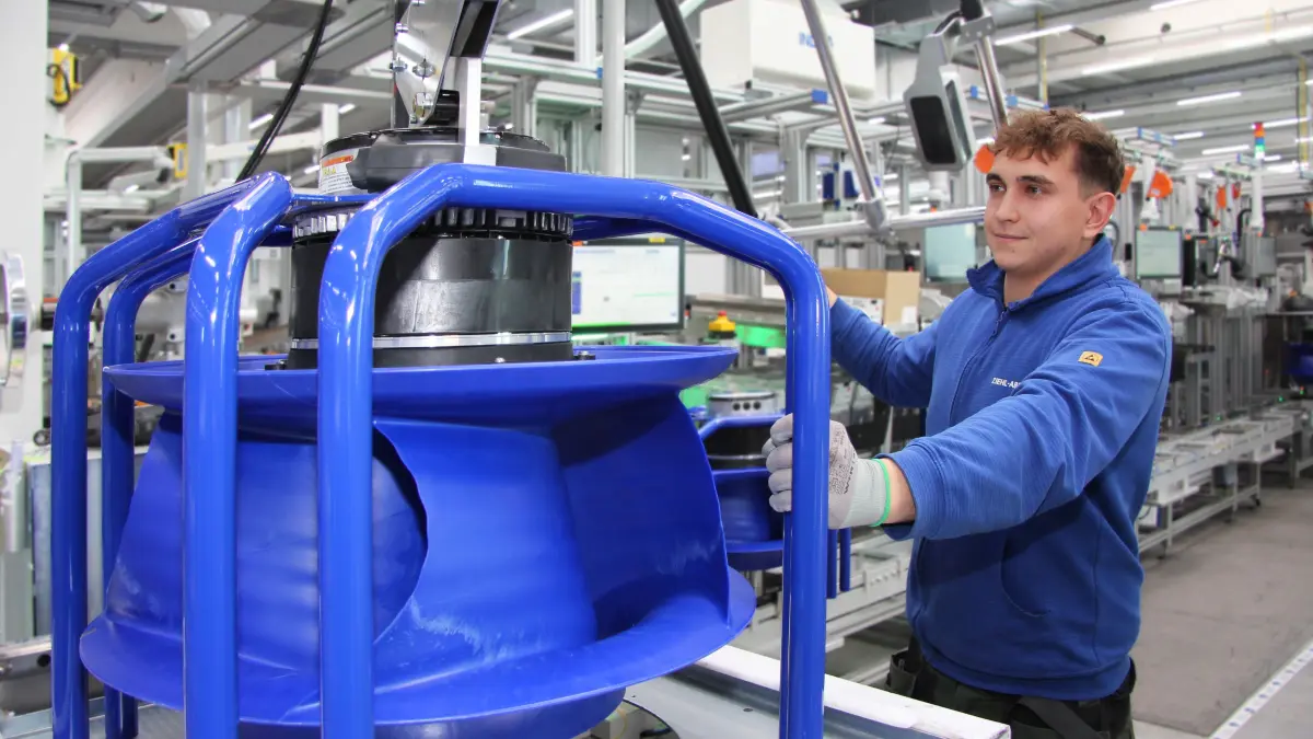 Montage eines Ventilators bei Ziehl-Abegg