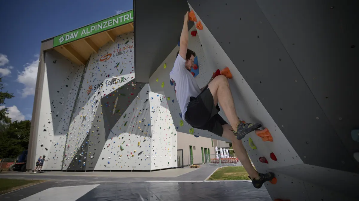 KEINEN AUSSCHNITT MACHEN : KEINEN AUSSCHNITT MACHEN
Schorndorf, DEU, 03.07.2026
Neue Klettwerhalle des DAV Schorndorf.