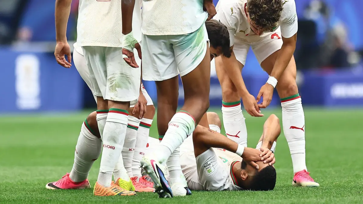 Canada v Morocco, 2026 FIFA World Cup, Round of 16, Football, Houston Stadium, Houston, Texas, USA - 04 Jul 2026: Ismael Saibari of Morocco injured Canada v Morocco, 2026 FIFA World Cup, WM, Weltmeisterschaft, Fussball Round of 16, Football, Houston Stadium, Houston, Texas, USA - 04 Jul 2026Houston Houston Stadium Texas TX United States of America PUBLICATIONxINxGERxSUIxAUTxHUNxGRExMLTxCYPxROUxBULxUAExKSAxCHNxDENxINDxITAxPORxESPxSWExTURxMEXxCOLxVENxPERxECUxBRAxARGxCHIxURUxPARxPANxONLY Copyright: xMichaelxZemanek/Shutterstockx 16975466q