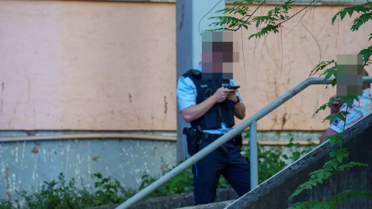 Auseinandersetzung in Böblingen – Polizei sucht mit Hubschrauber nach Flüchtigem