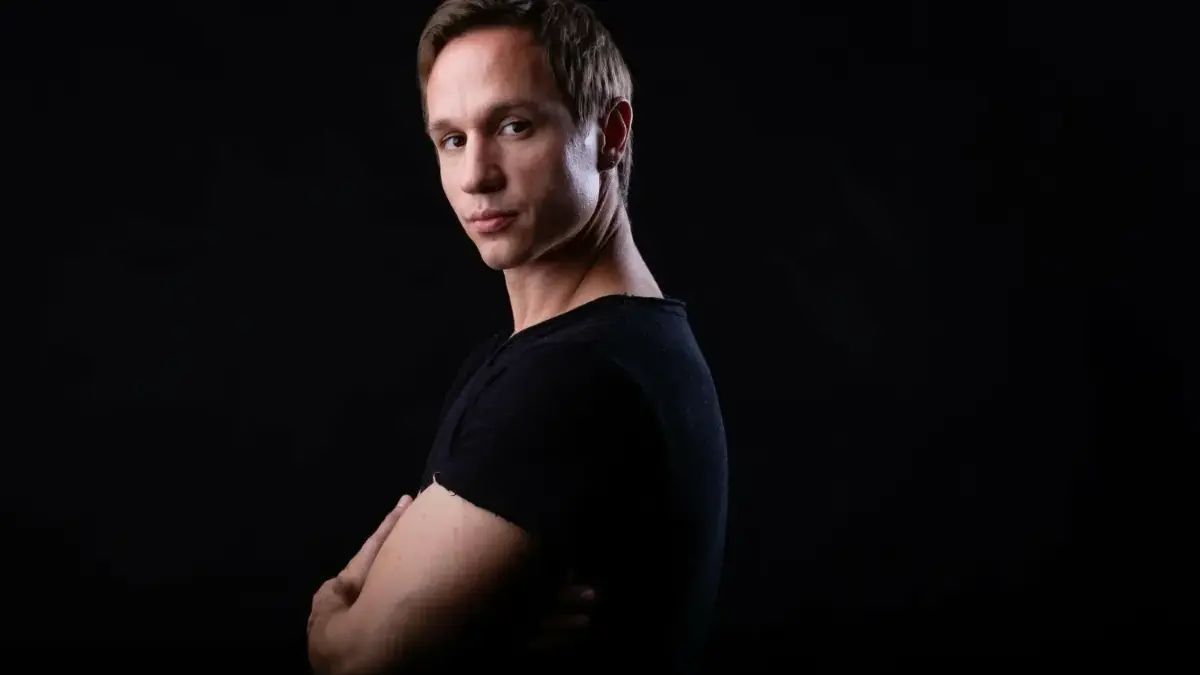 Roman Novitzky/Stuttgarter Ballett; Tänzer, choreograf und fotograf
