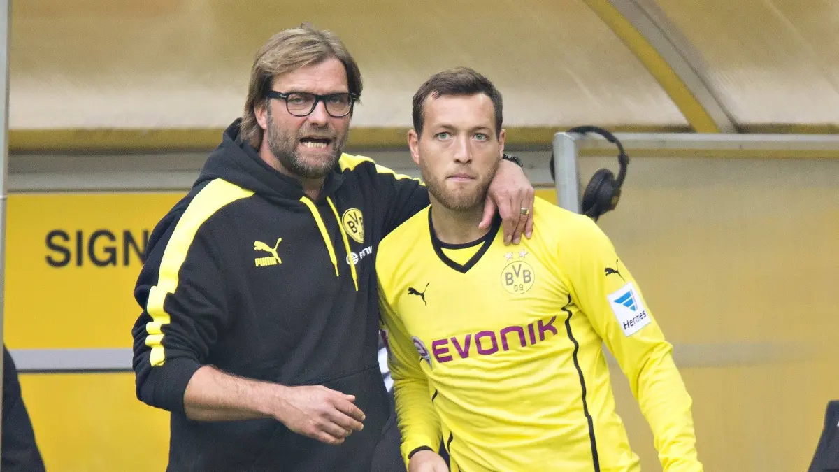 Dortmund, 19.10.2013, Signal-Iduna-Park Trainer Jürgen Klopp (BvB), Julian Schieber (BvB) Borussia Dortmund - Hannover 96
Dortmund 19 10 2013 Signal Iduna Park team manager Jürgen Klopp Borussia Julian Vane Borussia Borussia Dortmund Hanover 96