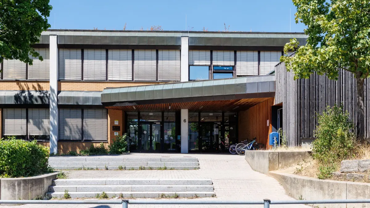 Justinus-Kerner-Schule: Böblingen, Breslauerstraße, Schule, Grundschule, Gebäude, Schulgebäude, Erweiterungsfläche,