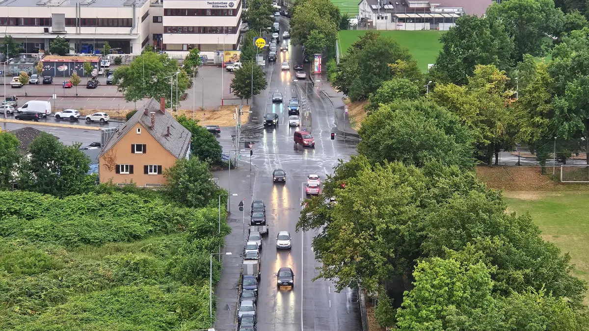 Nasse Straßen in Stuttgart.
