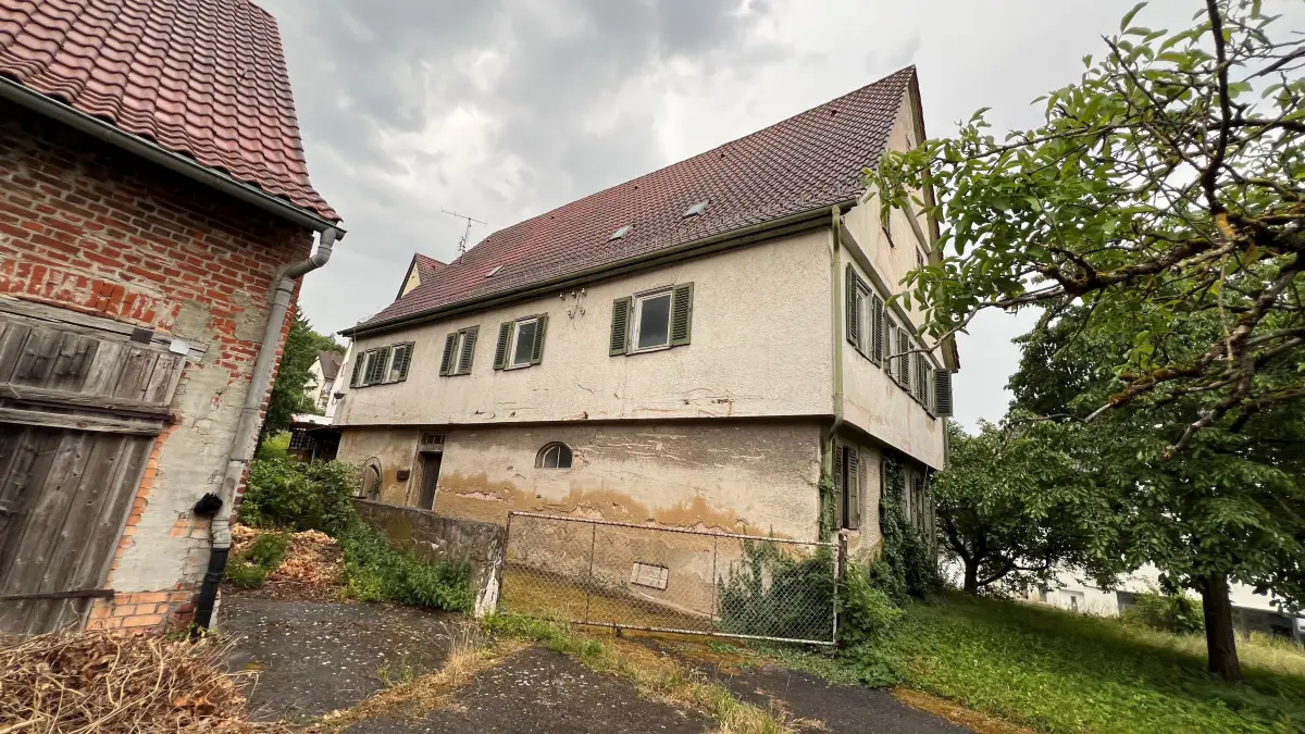Stuttgart-Kaltental, Burgstraße 34, Denkmalschutz, Alte Meierei von 1619