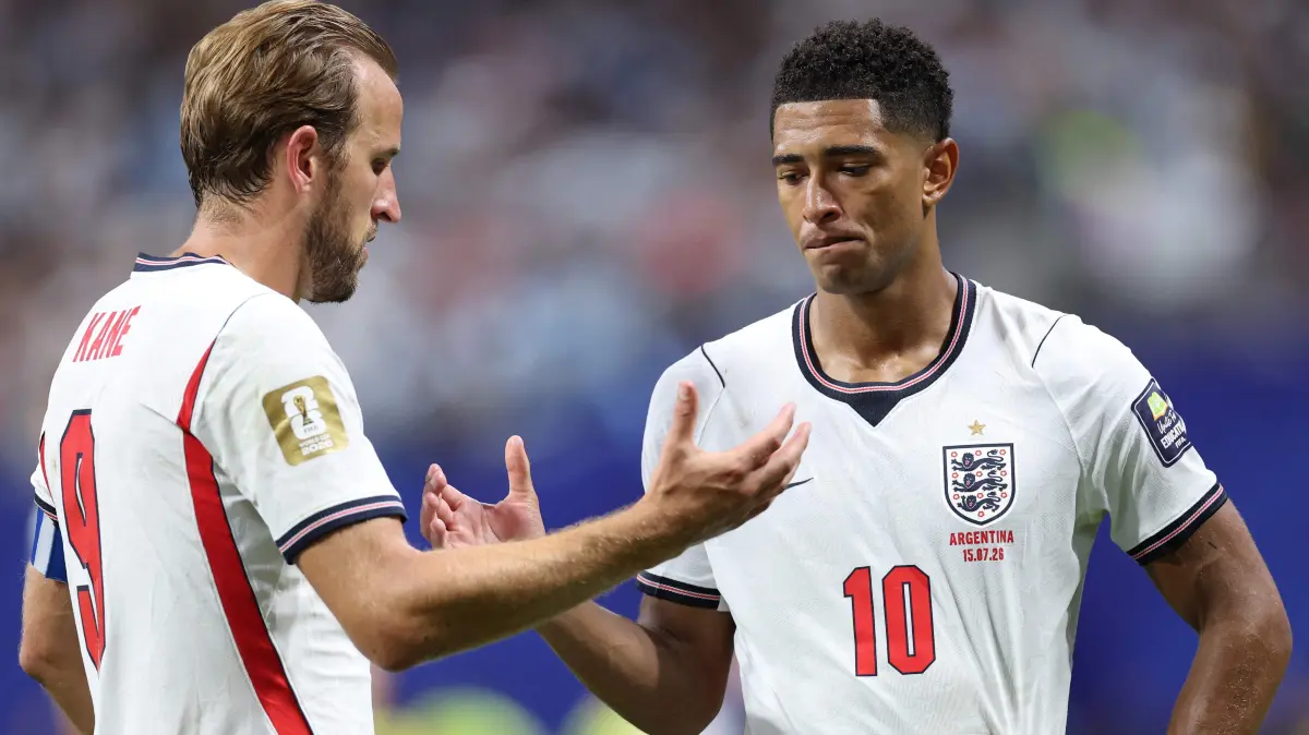 England v Argentina: Semi Final - FIFA World Cup 2026: ATLANTA, GEORGIA - JULY 15: Harry Kane and Jude Bellingham #10 of England looks dejected after losing the FIFA World Cup 2026 Semi Final match between England and Argentina at Atlanta Stadium on July 15, 2026 in Atlanta, Georgia. Justin Setterfield/Getty Images/AFP (Photo by Justin Setterfield / GETTY IMAGES NORTH AMERICA / Getty Images via AFP)