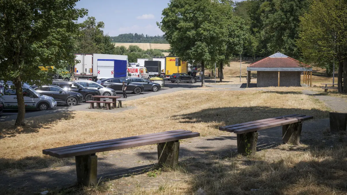 Kälbling: Pleidelsheim - Autobahnparkplatz Kälbling ist seit Jahren ein problemfall sagt die ADAC - dreckig und veraltet