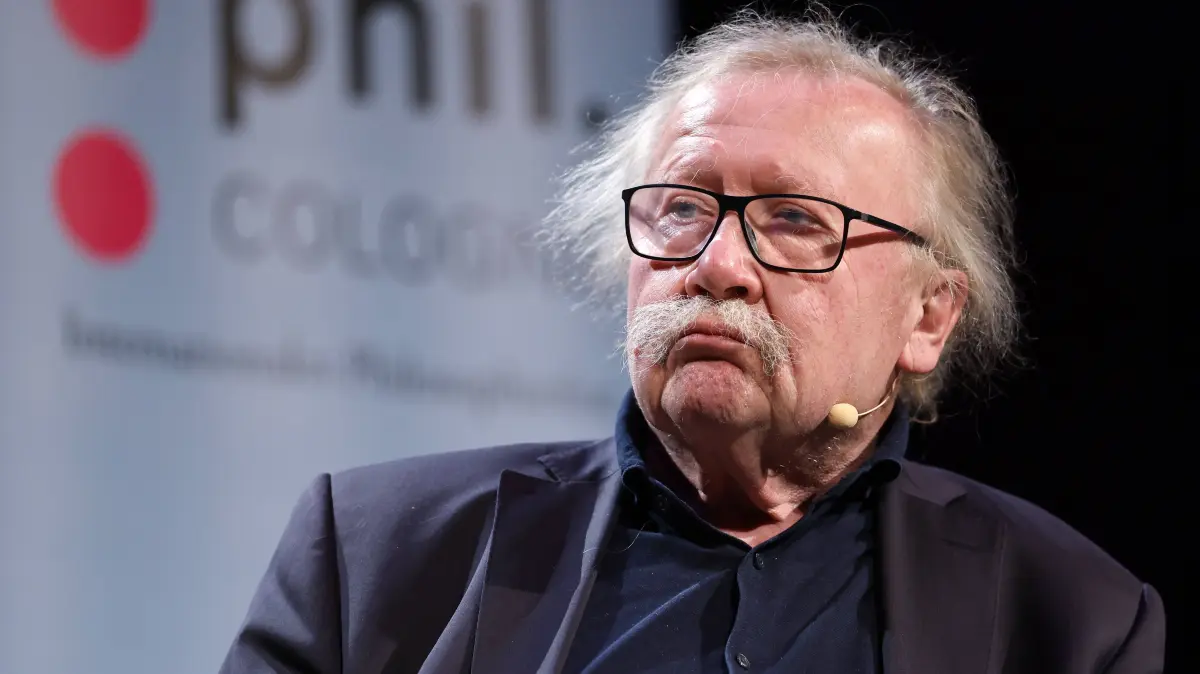 Philosoph Peter Sloterdijk auf der Phil.Cologne 2026 im WDR-Funkhaus am Wallrafplatz in Köln: Der Philosoph geht mit Politikern und Bürgern hart ins Gericht.