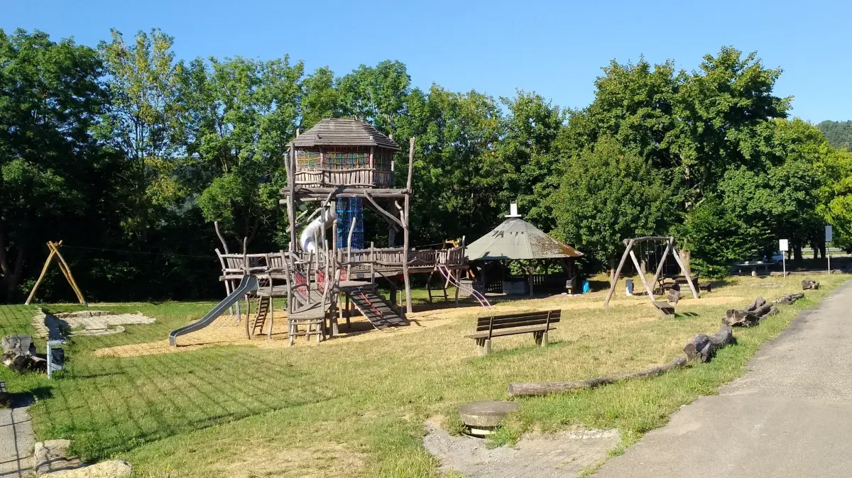 Spielplatz am Felsengarten in Hessigheim