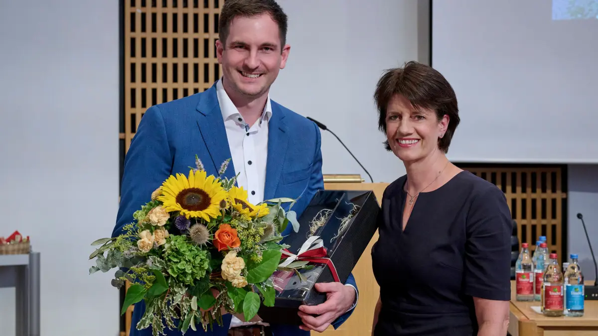 Tim Deininger, neuer Erster Bürgermeister in Fellbach, mit Oberbürgermeisterin Gabriele Zull