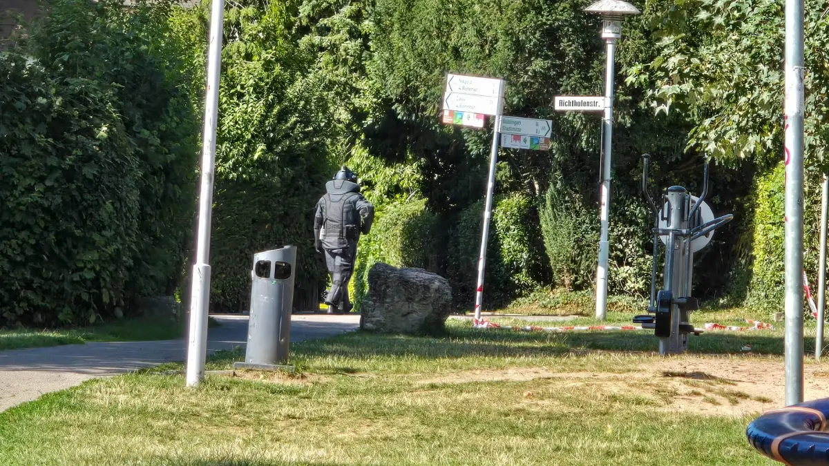 Verdaechtiger Gegenstand gefunden. Siehe PM Polizei Ludwigsburg.