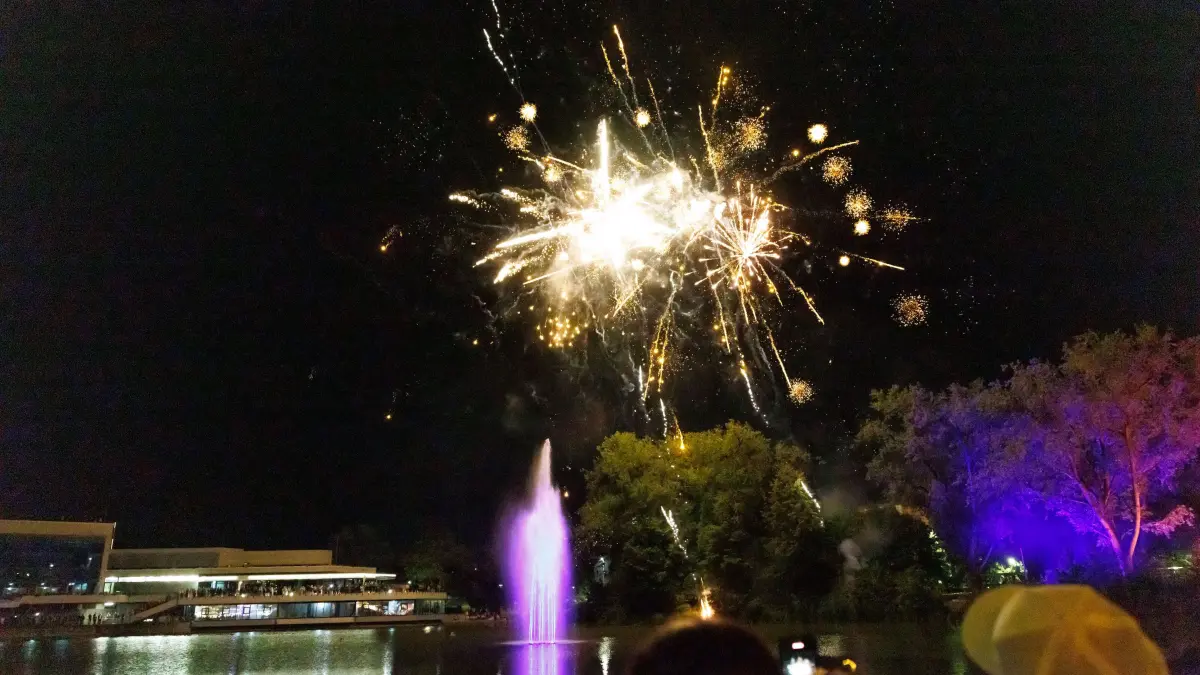 Schlemmen am See: Böblingen, Schlemmen, Schlemmen am See, Essen, Trinken, Unterer See, Gastronomie, Feuerwerk, DJ,