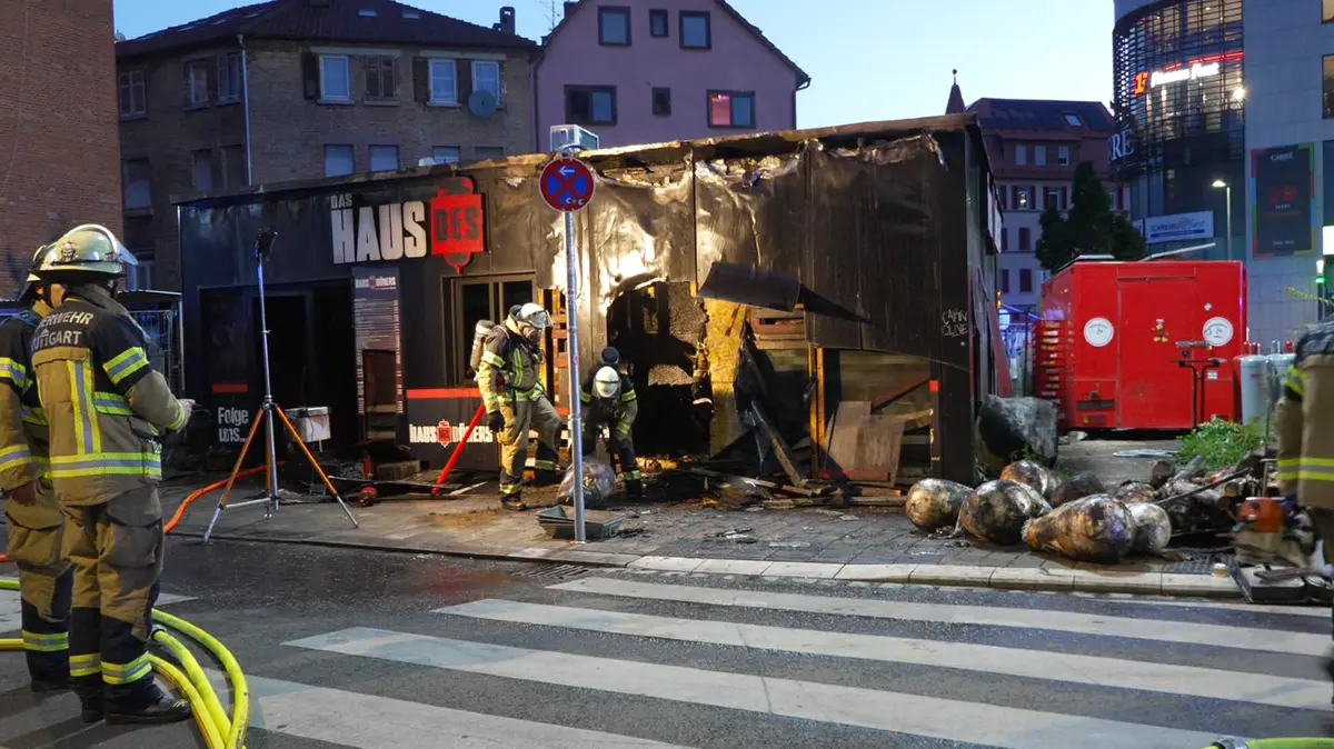 Die Feuerwehr löschte den Brand.