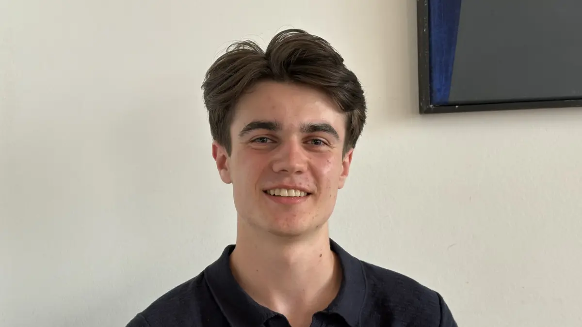 Maximilian Hennen aus Marbach am Neckar erzielte in seinem Abitur 888 von 900 Punkten.