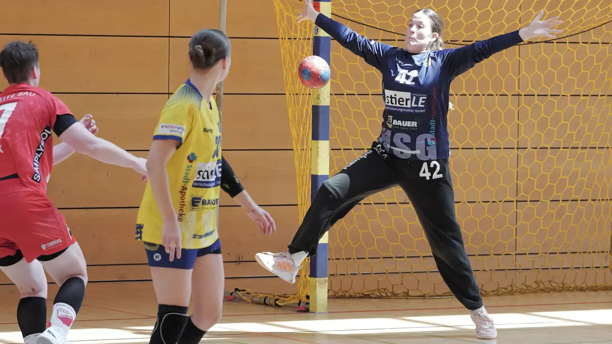 Handball, Frauen, Damen, 48. Erna Feinauer Turnier der HSG Leinfelden-Echterdingen: Handball, Frauen, Damen, Handballturnier, Frauenturnier, Turnier, 48. Erna-Feinauer-Turnier der HSG Leinfelden-Echterdingen, Spiel um Platz 3 / den 3. Platz
Nr. 42: Luisa Thellmann (HSG Leinfelden-Echterdingen (schwarz)
Fotograf: Günter E. Bergmann - Photography
Aufnahmedatum: 26.07.2026