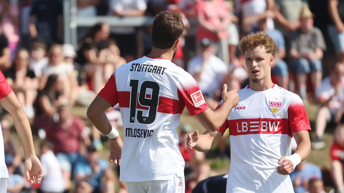 Liveticker VfB Stuttgart: LIVE: Mit dieser Elf beginnt der VfB gegen ...