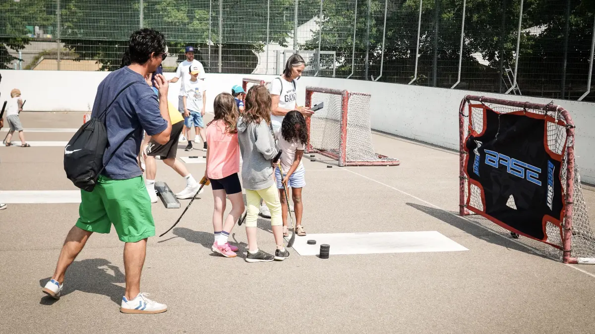 Waldau Sommer unterm Fernsehturm. Sport- und Freizeitgelände auf der Waldau in Stuttgart für die ganze Familie : Waldau Sommer unterm Fernsehturm. Sport- und Freizeitgelände auf der Waldau in Stuttgart für die ganze Familie
