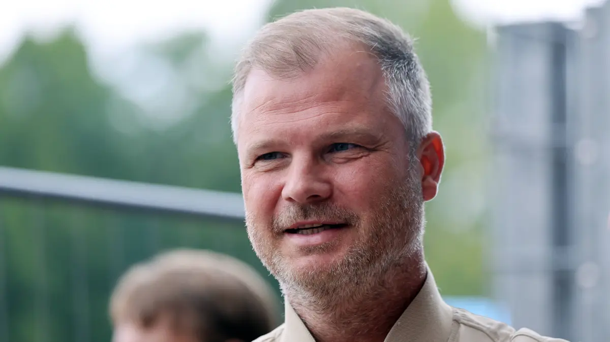 VfB Stuttgart: Wohlgemuth extends contract - | these were the VfB sporting ...