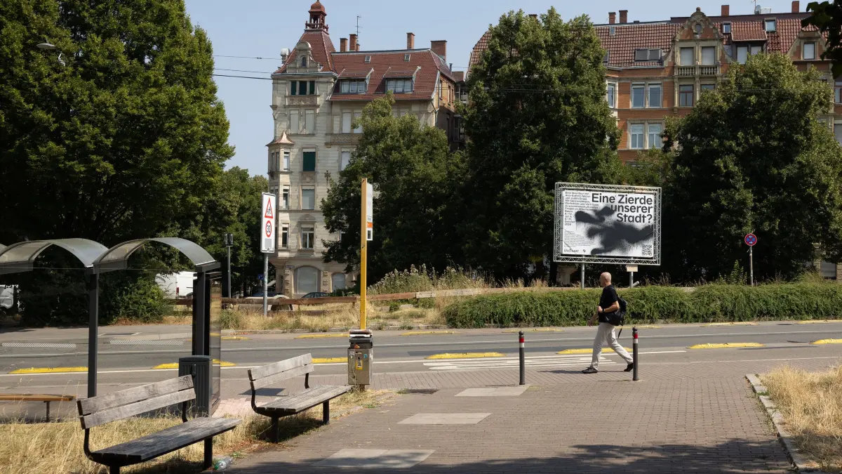 Bismarckplatz: Hitze am Bismarckplatz, die Stadt möchte den Platz jetzt doch weiter für die Hitzeperiode umbauen.